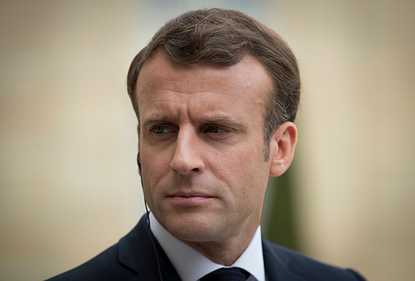 马克龙宣布关闭法国国家行政学院