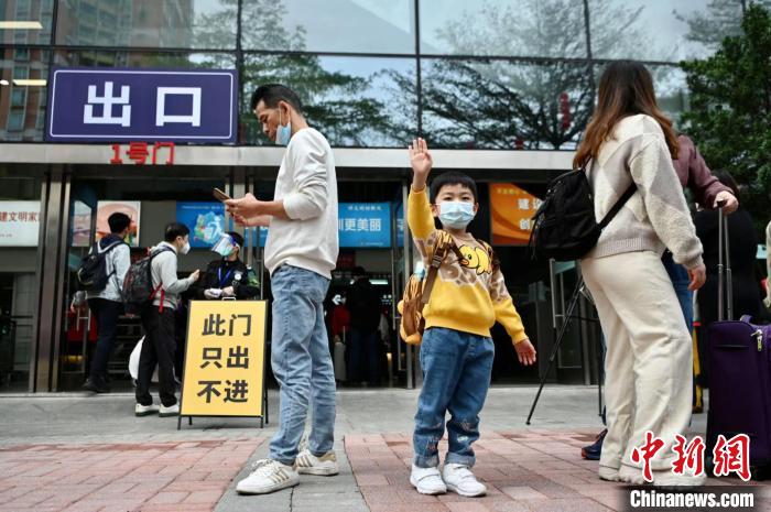 湾区建设迈新步 港人更添获得感