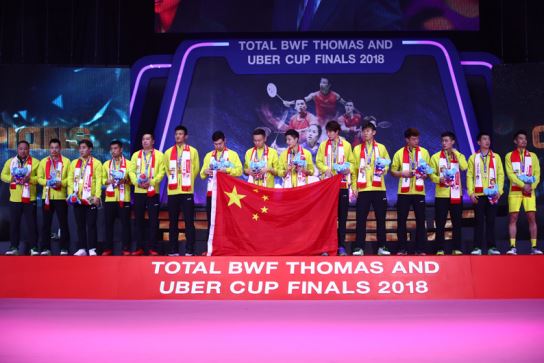 石宇奇助中国队第十次夺取汤姆斯杯 南体第100位世界冠军诞生