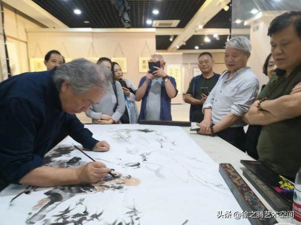 不忘初心_颂扬新时代_-庆祝新中国成立70周年文化养生艺术展