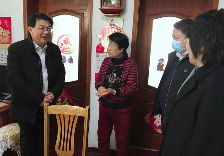 李兴钰主席赴青岛走访慰问