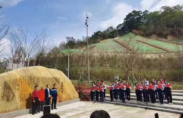 蔡亮宏为深圳市梧桐山《梧桐山赋》和楹联篆刻作品